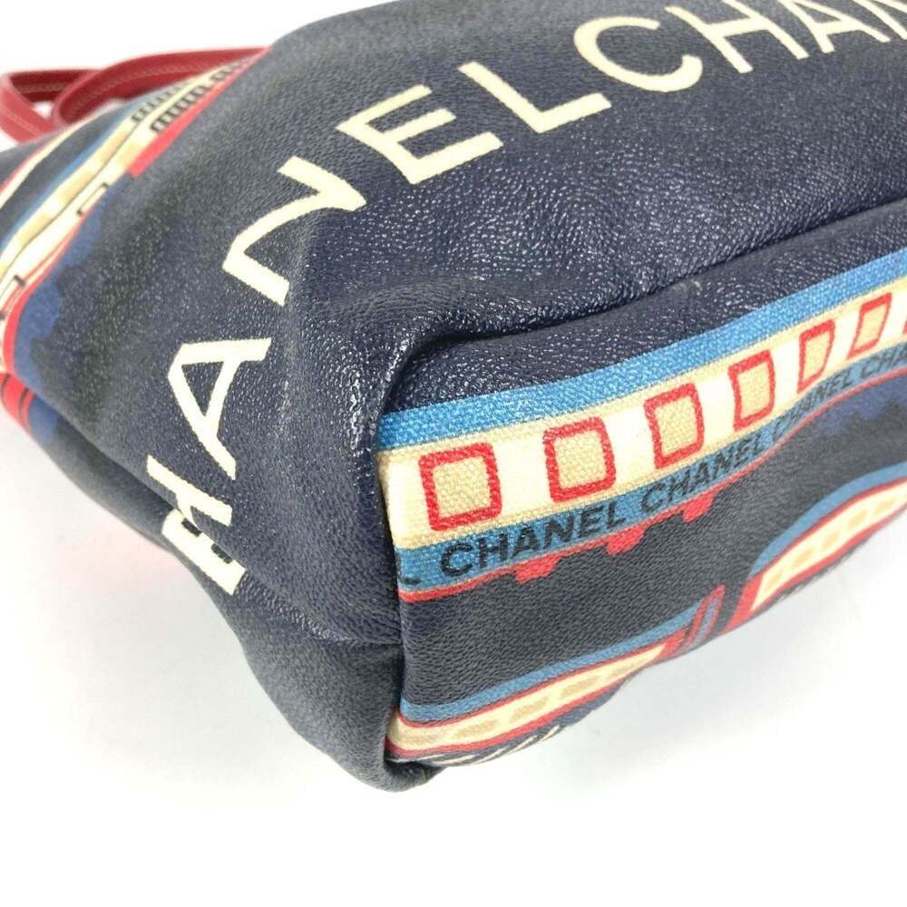 CHANEL Red Leather Shoulder Bag - Picture 7 of 16